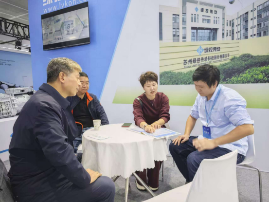 开云前往苏州、盐城汽车企业调研拓岗，为新能源智能汽车产业发展与学生就业注入新动力
