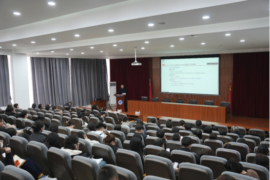 AI赋能行政管理 创新推动智慧办公——学校开展行政人员DeepSeek智能应用专题培训