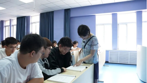 教师节专栏|优秀教师王菲：专注工程造价教学 精心铸就基建栋梁