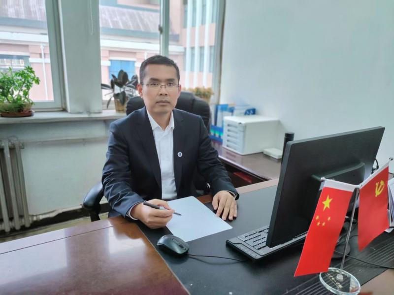 李国余1.jpg