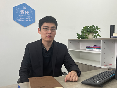 办公室照片.png