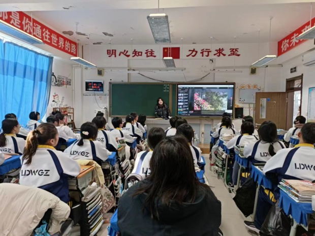 开云kaiyun官网第二届“感恩母校行”社会实践活动圆满结束